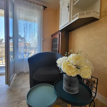 Rustique Proche Et Base Nautique, Stationnement Inclus - Fr-1-364-79 *